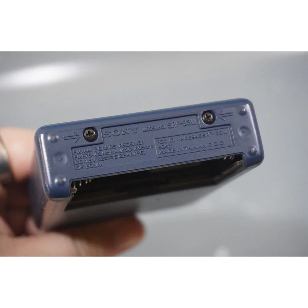 Sony FM/AM Radio Walkman SRF-33W Dark Blue Tested & Working